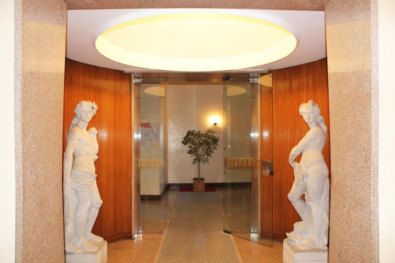 La Locanda Dell'Olmo มิลาน ภายนอก รูปภาพ